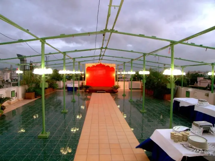 Пуна: Hotel Shreyas