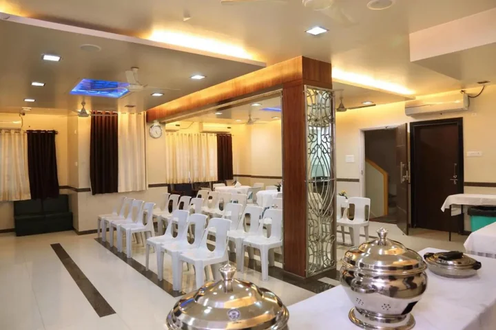 Пуна: Hotel Shreyas