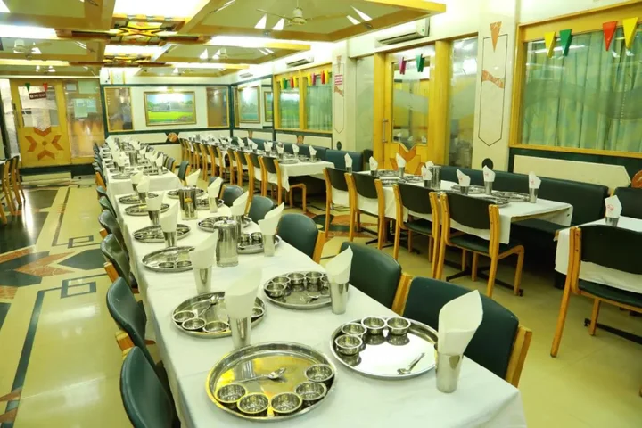 Пуна: Hotel Shreyas