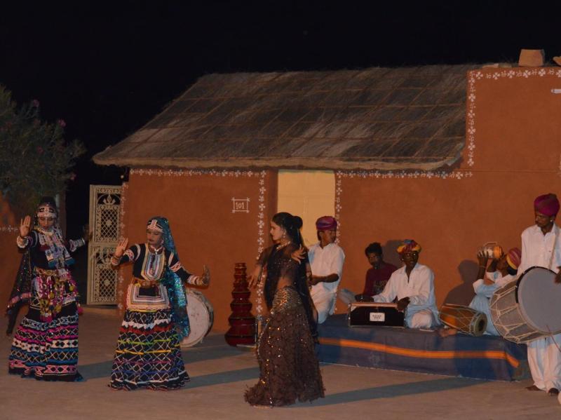 Кхури: Fifu Desert Resorts
