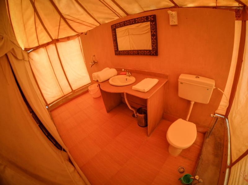 Кхури: Fifu Desert Resorts
