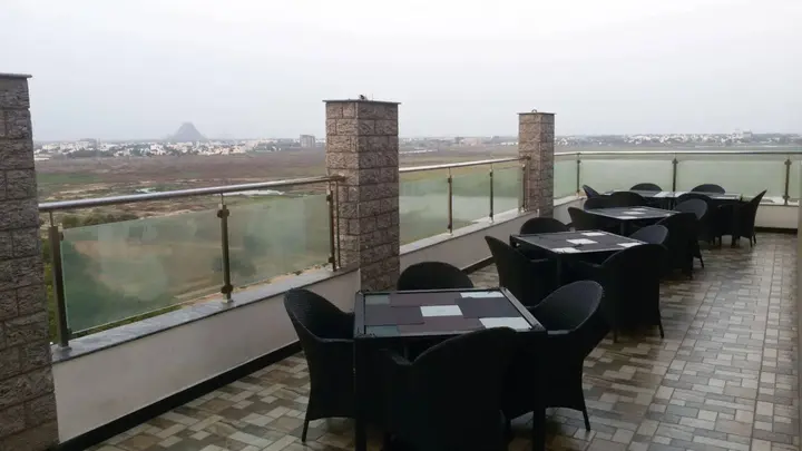 Мадурай: The Spk Hotel