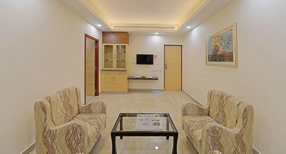Веллор: Poppys Anukula Residency - Vellore