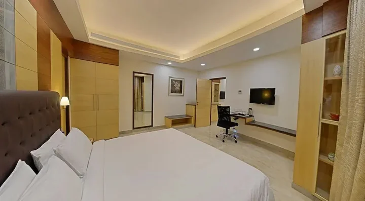 Веллор: Poppys Anukula Residency - Vellore