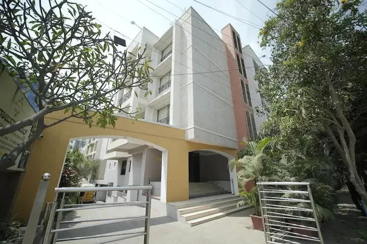 Бангалор: Nagarjuna Suites