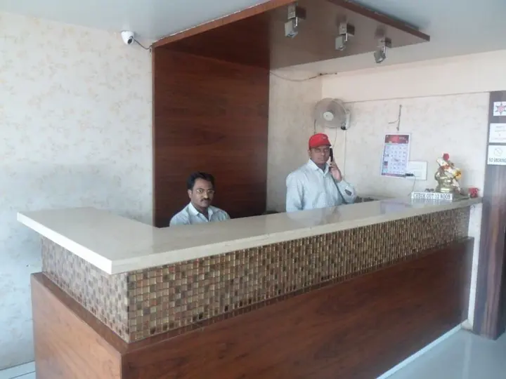 Нашик: Hotel Rajmahal