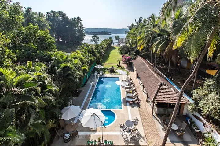 Морджим: Safira River Front Resort
