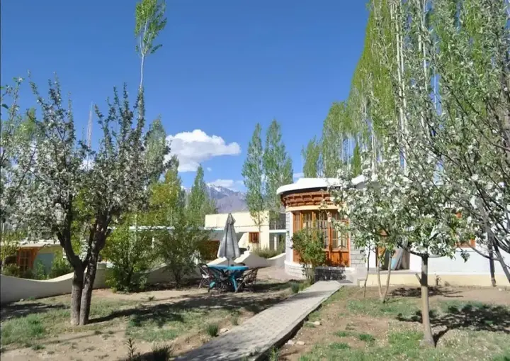 Лех: TIH Royal Heritage Resort