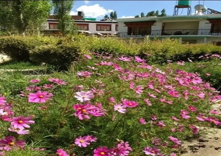 Лех: TIH Royal Heritage Resort