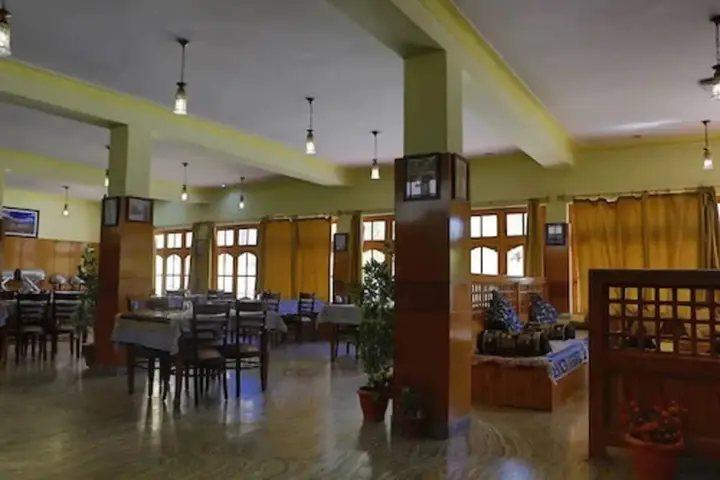 Лех: TIH Royal Heritage Resort