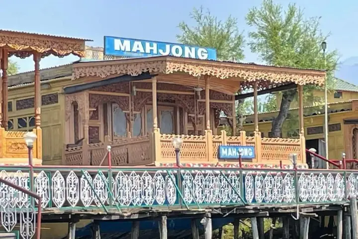 Шринагар: Mahjong Houseboats
