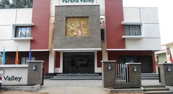 Кодайканал: Varaha Valley Hotel