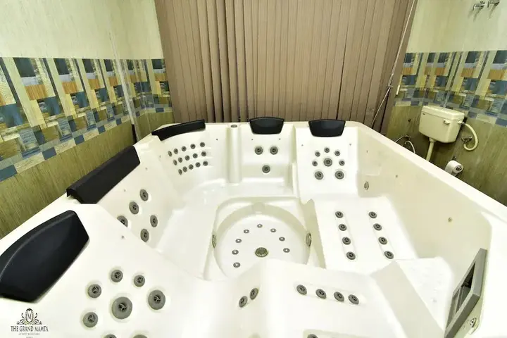 Шринагар: Hotel The Grand Mamta