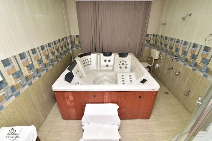Шринагар: Hotel The Grand Mamta