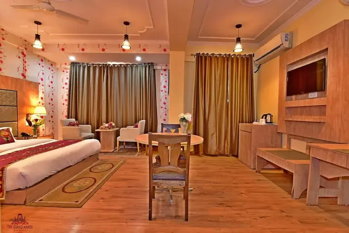 Шринагар: Hotel The Grand Mamta