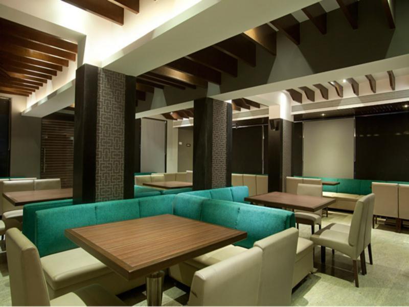 Тхане: Hotel Rr Boutique