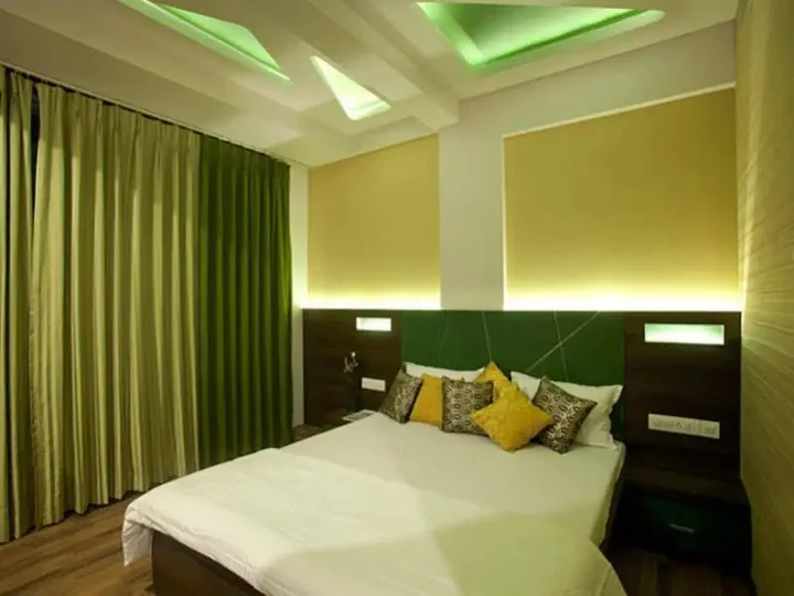 Тхане: Hotel Rr Boutique