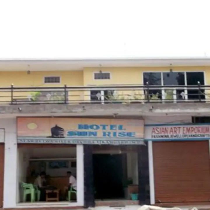 Крепость Jhansi: Hotel Sunrise
