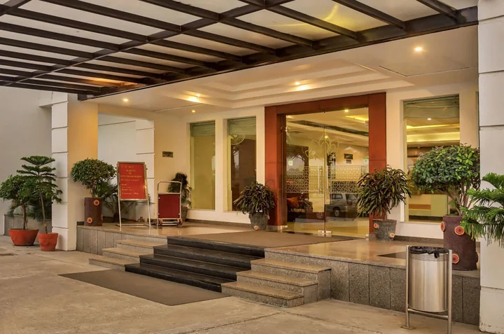 Крепость Ramnagar: hotel Ananya Regency
