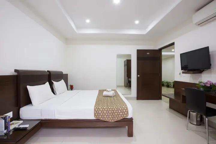 Бангалор: Sanctum Suites BEL Road Bangalore