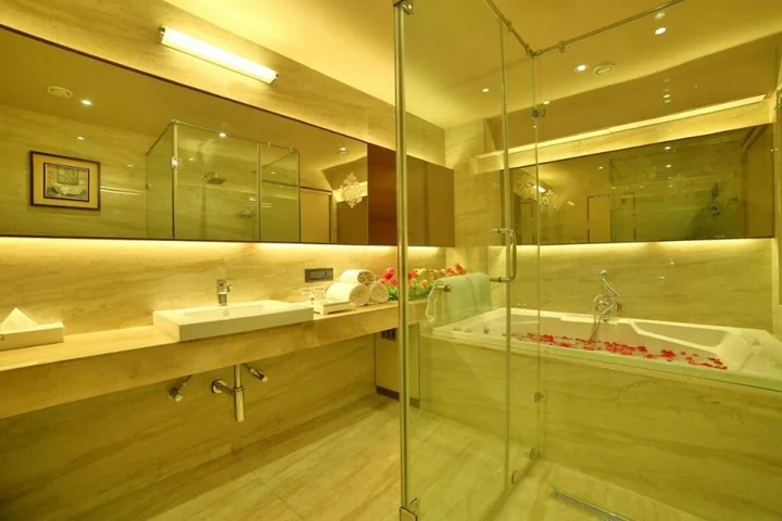 Ахмедабад: hotel G Express
