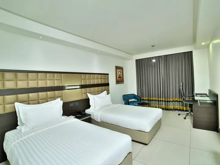 Ахмедабад: hotel G Express