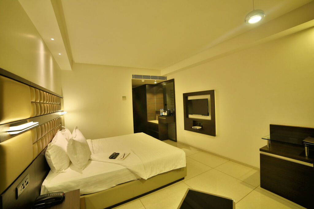 Ахмедабад: hotel G Express