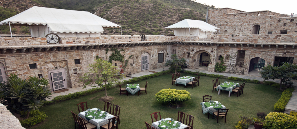 Алвар: Отель Dadhikar Fort