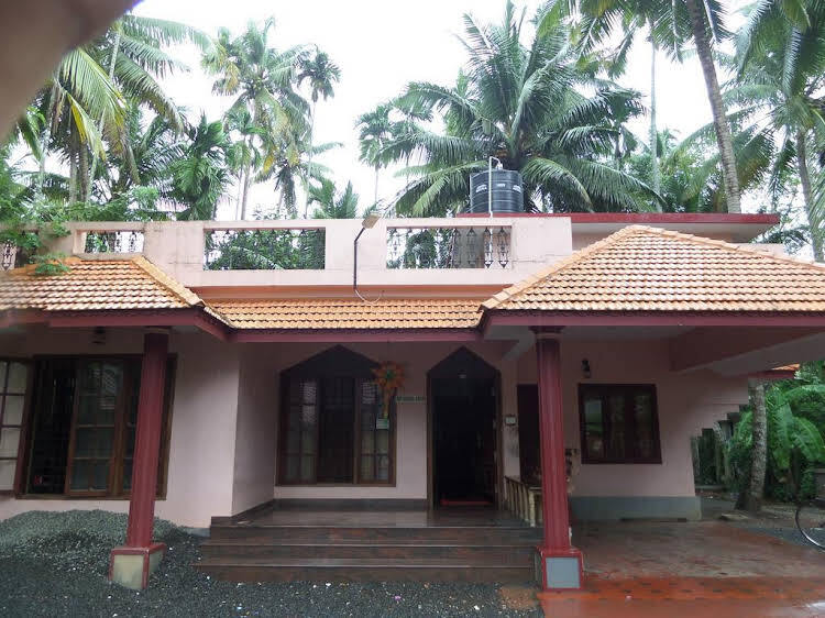 Аллеппи: Pooniyiel Homestay