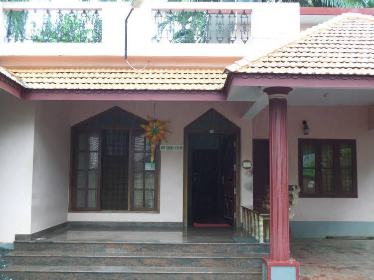 Аллеппи: Pooniyiel Homestay