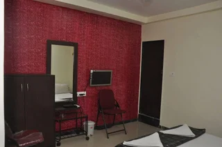 Тхане: Chakrika Lodging