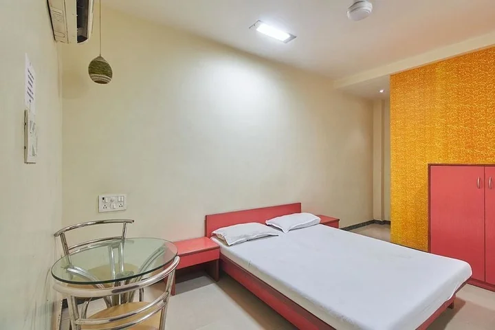 Тхане: Chakrika Lodging