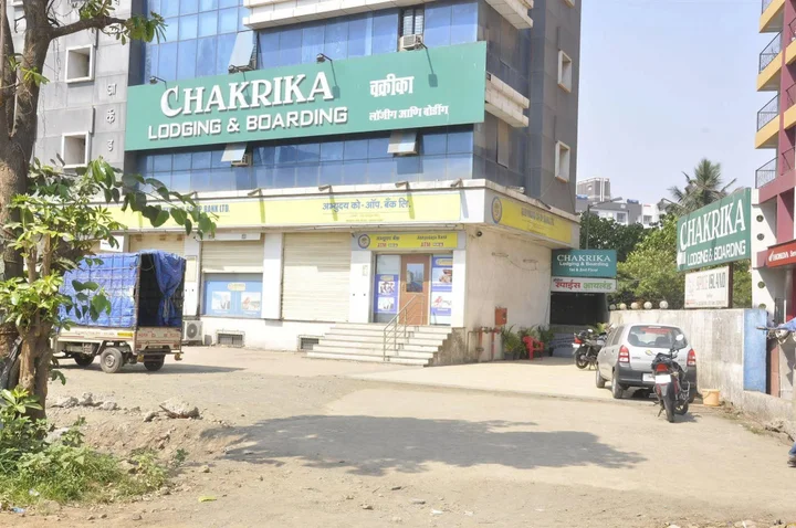 Тхане: Chakrika Lodging