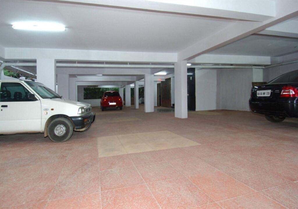 Бангалор: OYO 6110 Thalassa Suites