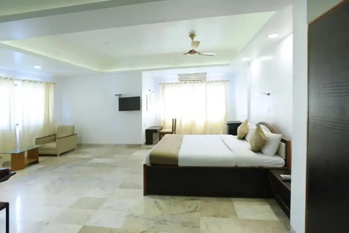 Хандала: Sunrise Hill Resort