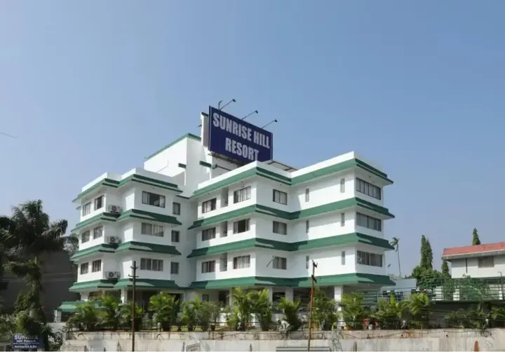 Хандала: Sunrise Hill Resort