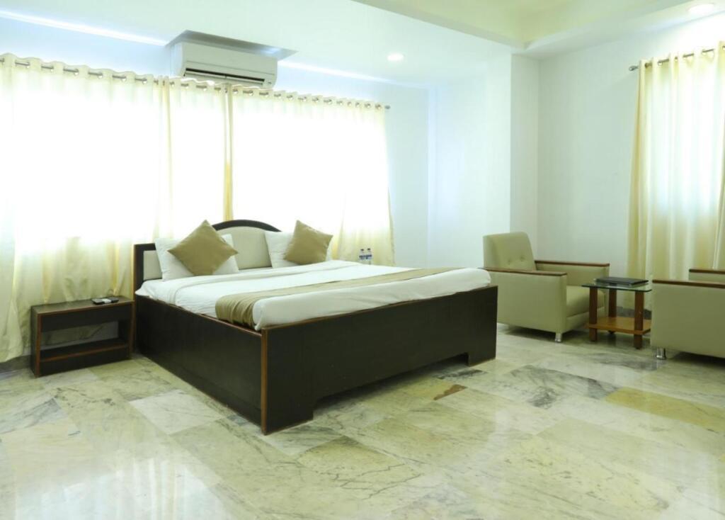Хандала: Sunrise Hill Resort