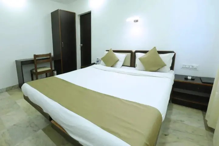Хандала: Sunrise Hill Resort
