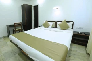 Хандала: Sunrise Hill Resort