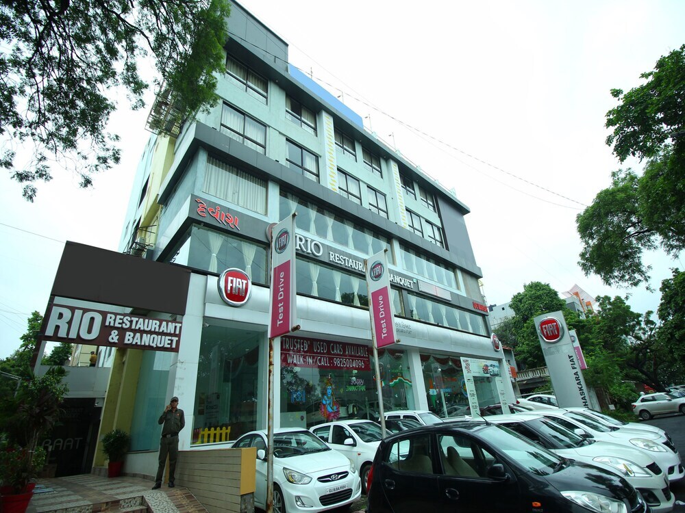 Ахмедабад: Hotel Furaat Inn