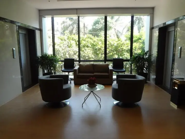 Тхане: Hotel Satkar Grande