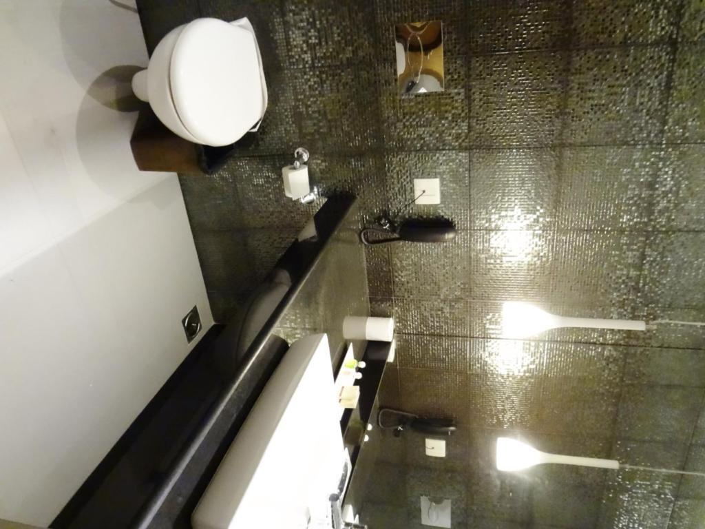 Тхане: Hotel Satkar Grande
