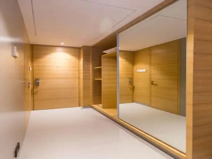 Тхане: Hotel Satkar Grande