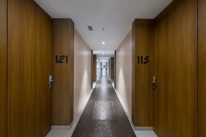 Тхане: Hotel Satkar Grande