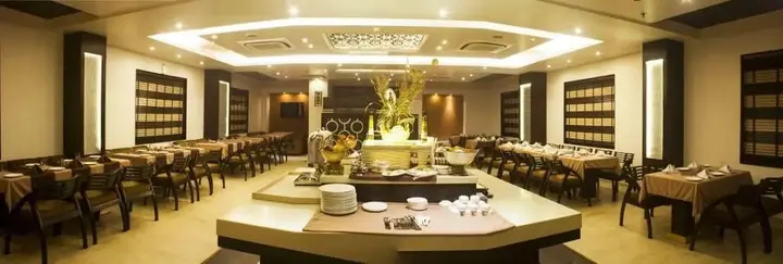 Райпур: Hotel Royale Ambience