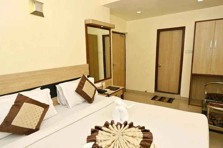 Райпур: Hotel Simran