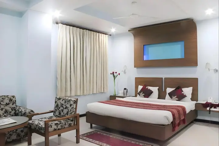Райпур: Hotel Simran