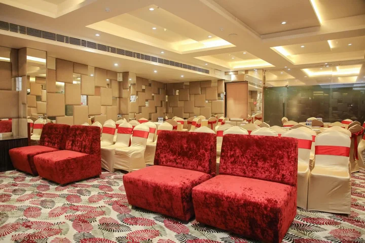 Райпур: Hotel Shamrock