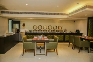 Райпур: Hotel Shamrock