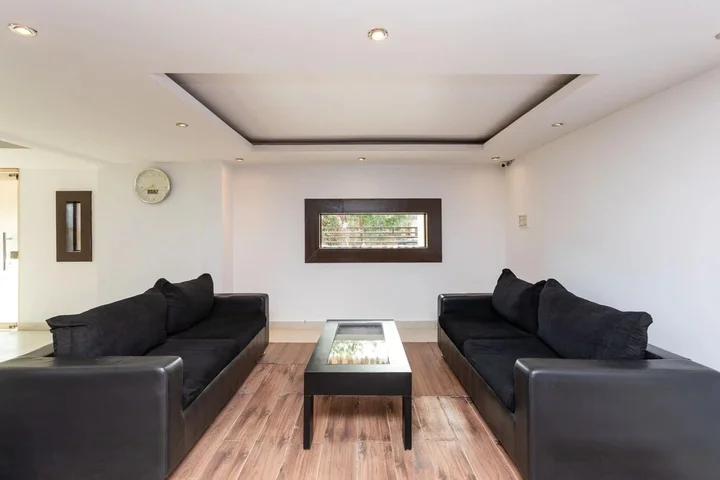 Бхопал: Swistar Serviced Apartments